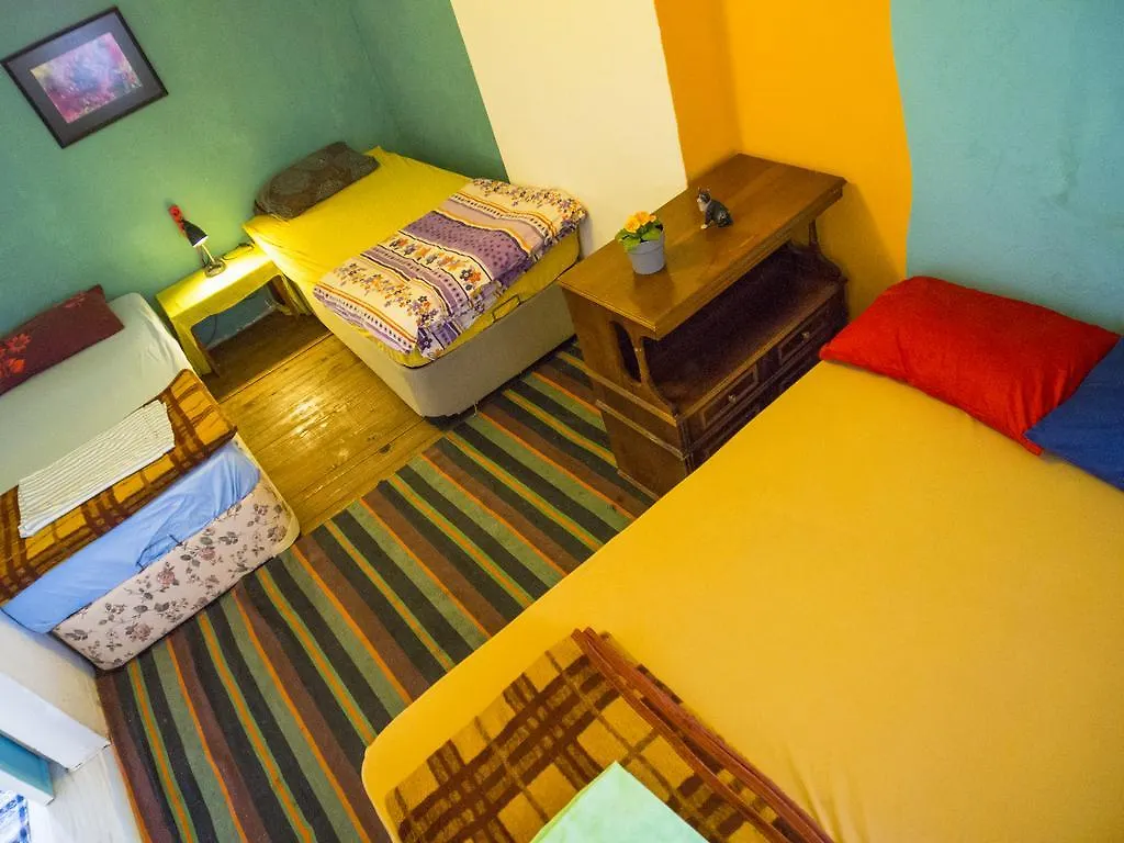 Shantihome Hostel İzmir